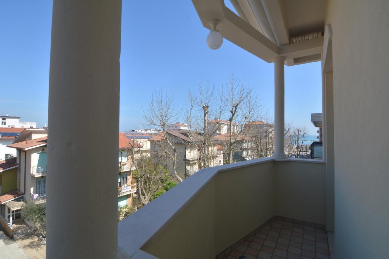 Hotel Orly Cesenatico Exterior photo